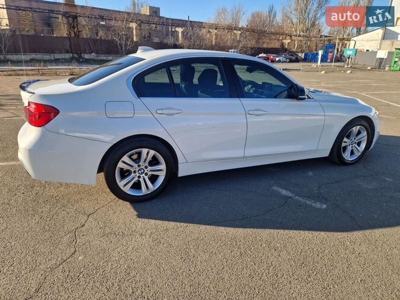 Седан BMW 3 Series 2017 в Одессе