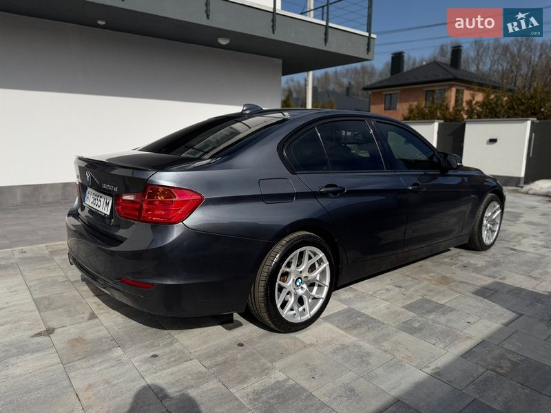 Седан BMW 3 Series 2012 в Виннице