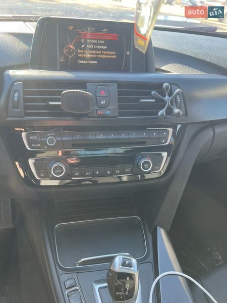 Седан BMW 3 Series 2017 в Киеве