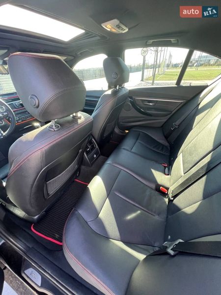 Седан BMW 3 Series 2012 в Мукачево