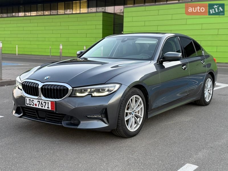 Седан BMW 3 Series 2019 в Киеве