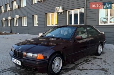 Седан BMW 3 Series 1992 в Овруче