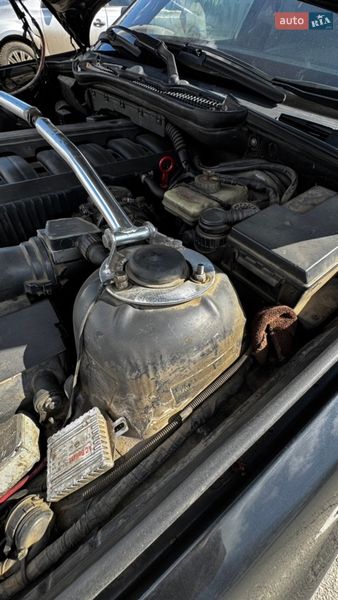 Седан BMW 3 Series 1991 в Измаиле