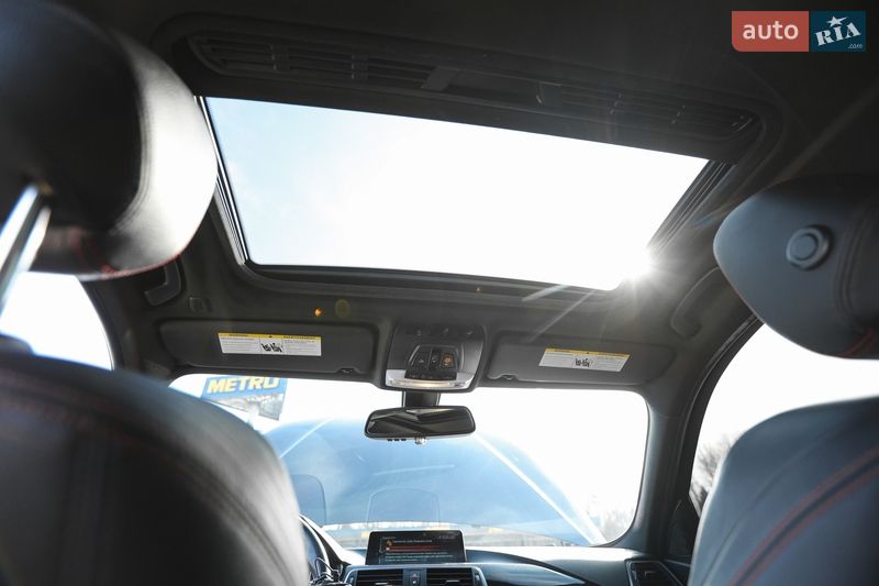 Седан BMW 3 Series 2016 в Львове