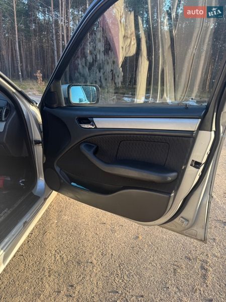 Универсал BMW 3 Series 2001 в Старой Выжевке