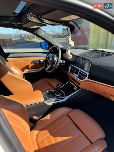 Седан BMW 3 Series 2019 в Ивано-Франковске