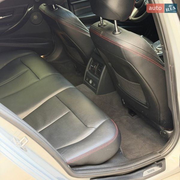 Седан BMW 3 Series 2014 в Киеве