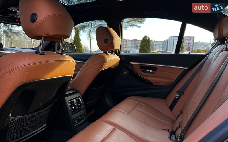 Седан BMW 3 Series 2018 в Львове