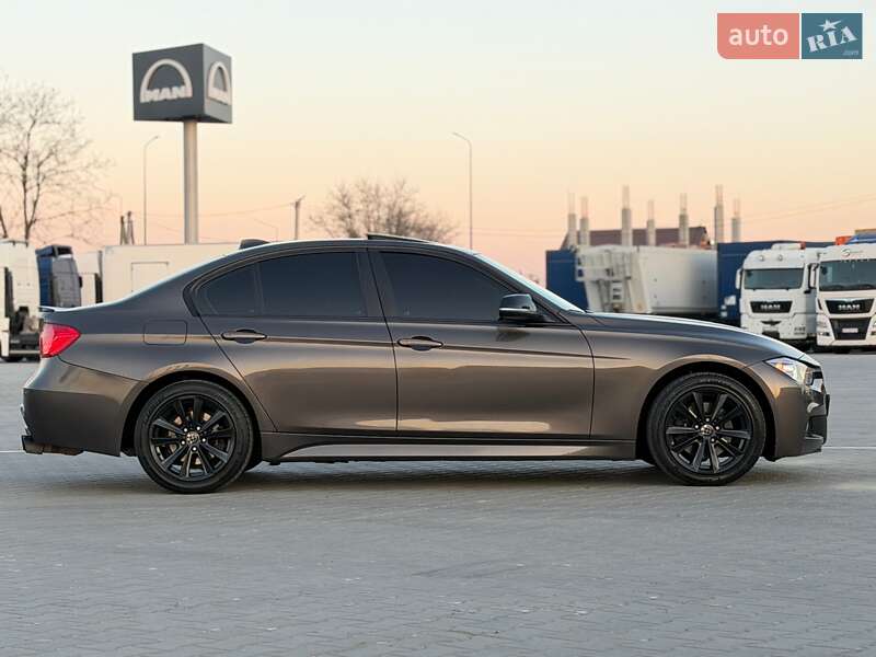 Седан BMW 3 Series 2013 в Черновцах