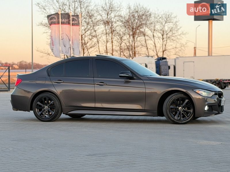 Седан BMW 3 Series 2013 в Черновцах