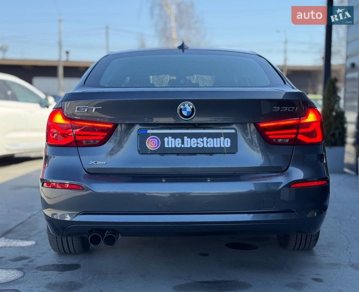 Седан BMW 3 Series 2017 в Ровно