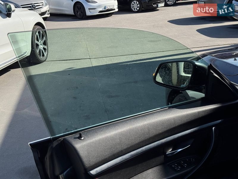 Седан BMW 3 Series 2017 в Ровно