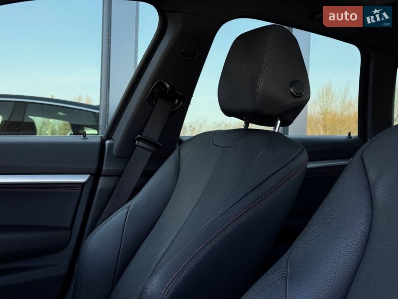 Седан BMW 3 Series 2017 в Ровно