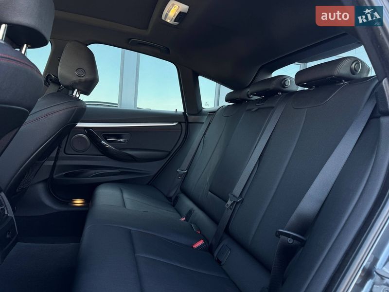 Седан BMW 3 Series 2017 в Ровно