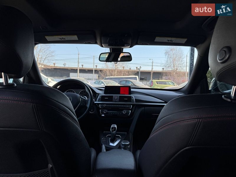 Седан BMW 3 Series 2017 в Ровно