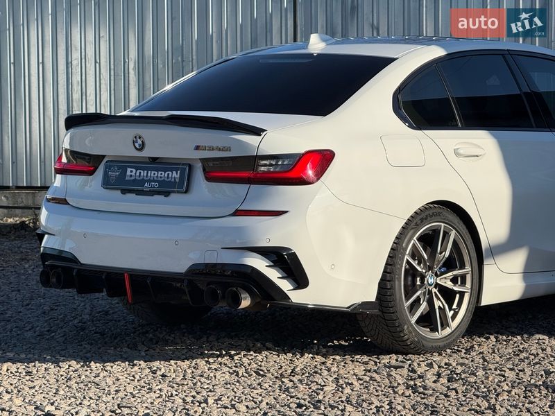 Седан BMW 3 Series 2019 в Виннице