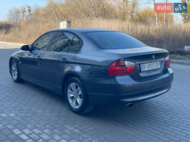 Седан BMW 3 Series 2005 в Ровно
