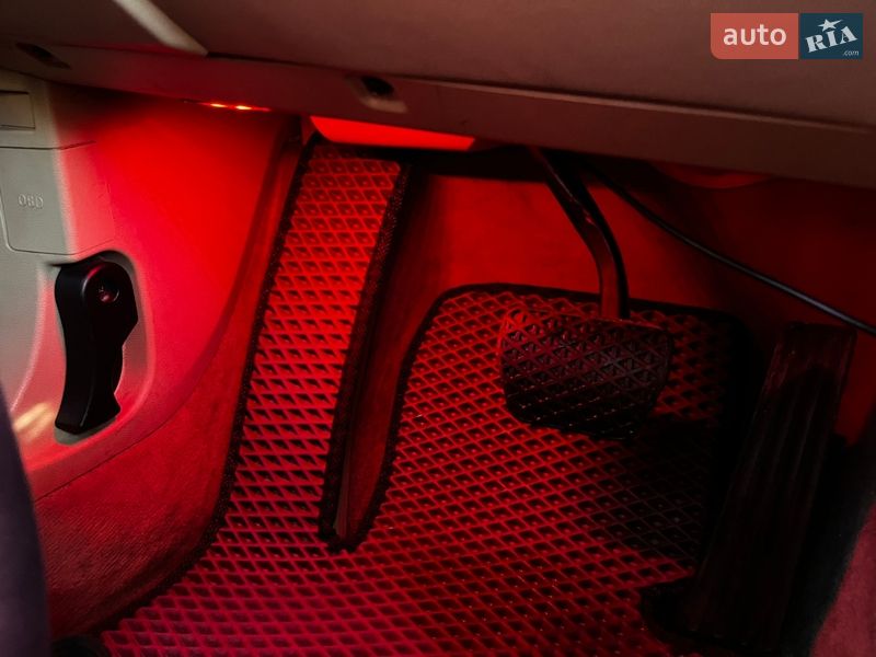 Седан BMW 3 Series 2010 в Киеве фото 17 Седан BMW 3 Series 2010 в Киеве