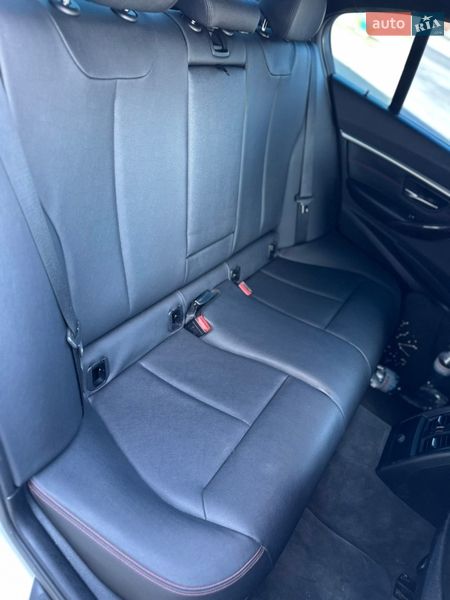Седан BMW 3 Series 2015 в Ровно фото 32 Седан BMW 3 Series 2015 в Ровно