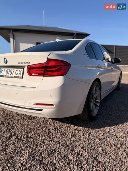 Седан BMW 3 Series 2017 в Ірпені