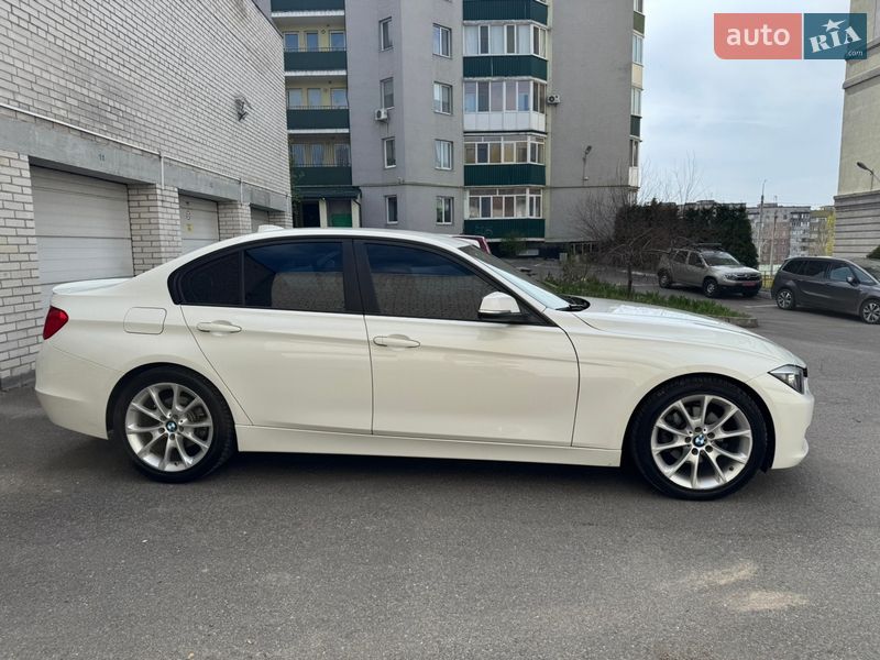 Седан BMW 3 Series 2013 в Ровно