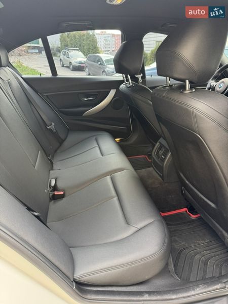 Седан BMW 3 Series 2013 в Ровно