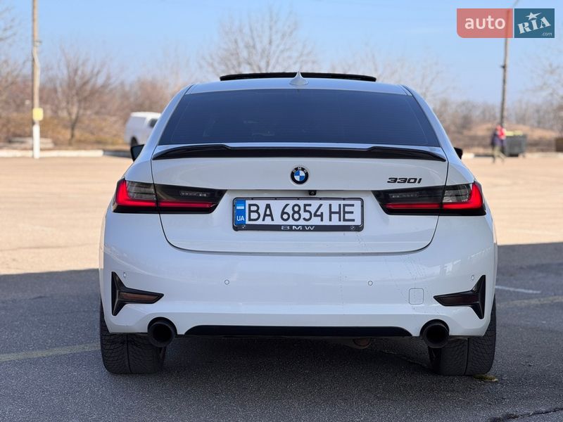 Седан BMW 3 Series 2020 в Кропивницькому