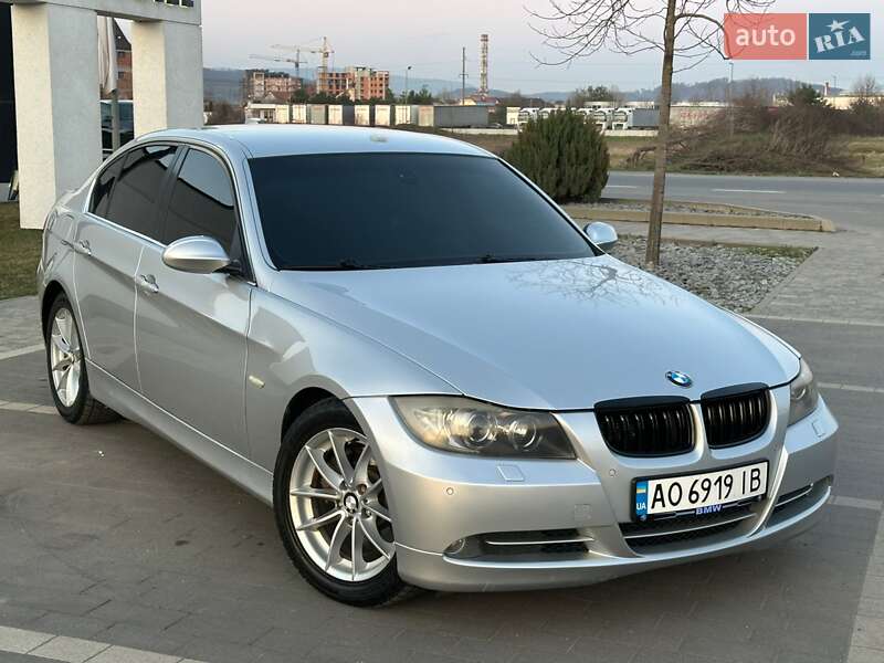 Седан BMW 3 Series 2006 в Мукачево