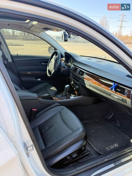 Седан BMW 3 Series 2011 в Киеве