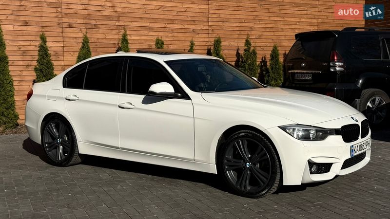 Седан BMW 3 Series 2015 в Києві