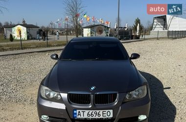 Седан BMW 3 Series 2005 в Надворной