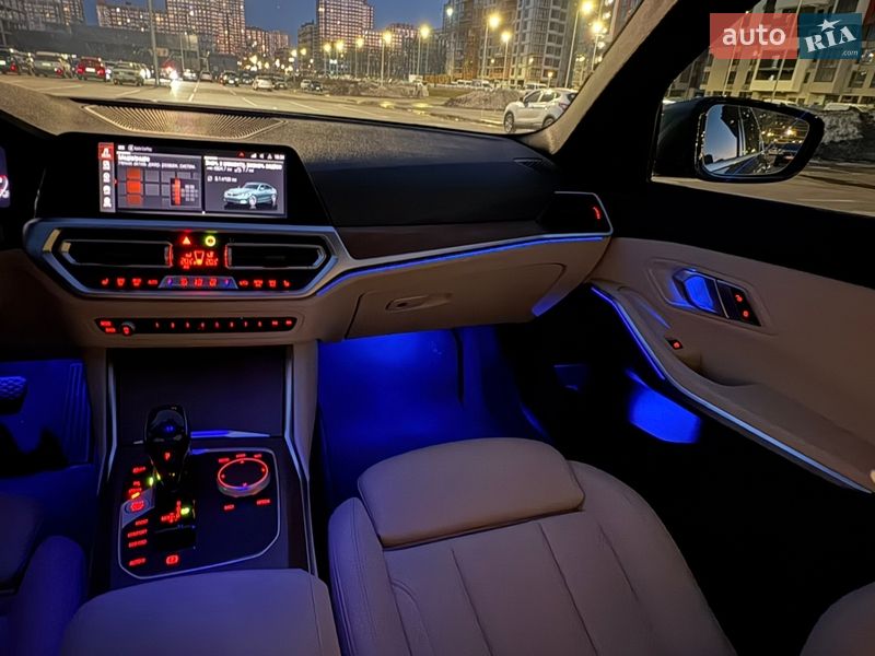 Седан BMW 3 Series 2021 в Києві