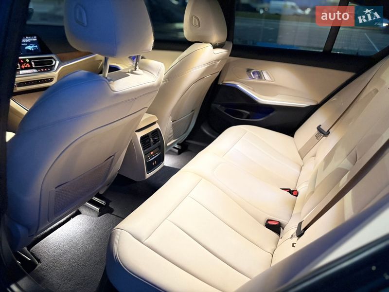 Седан BMW 3 Series 2021 в Києві