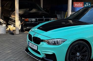 Седан BMW 3 Series 2016 в Киеве