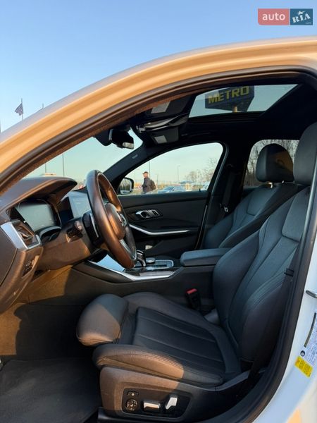 Седан BMW 3 Series 2020 в Львове