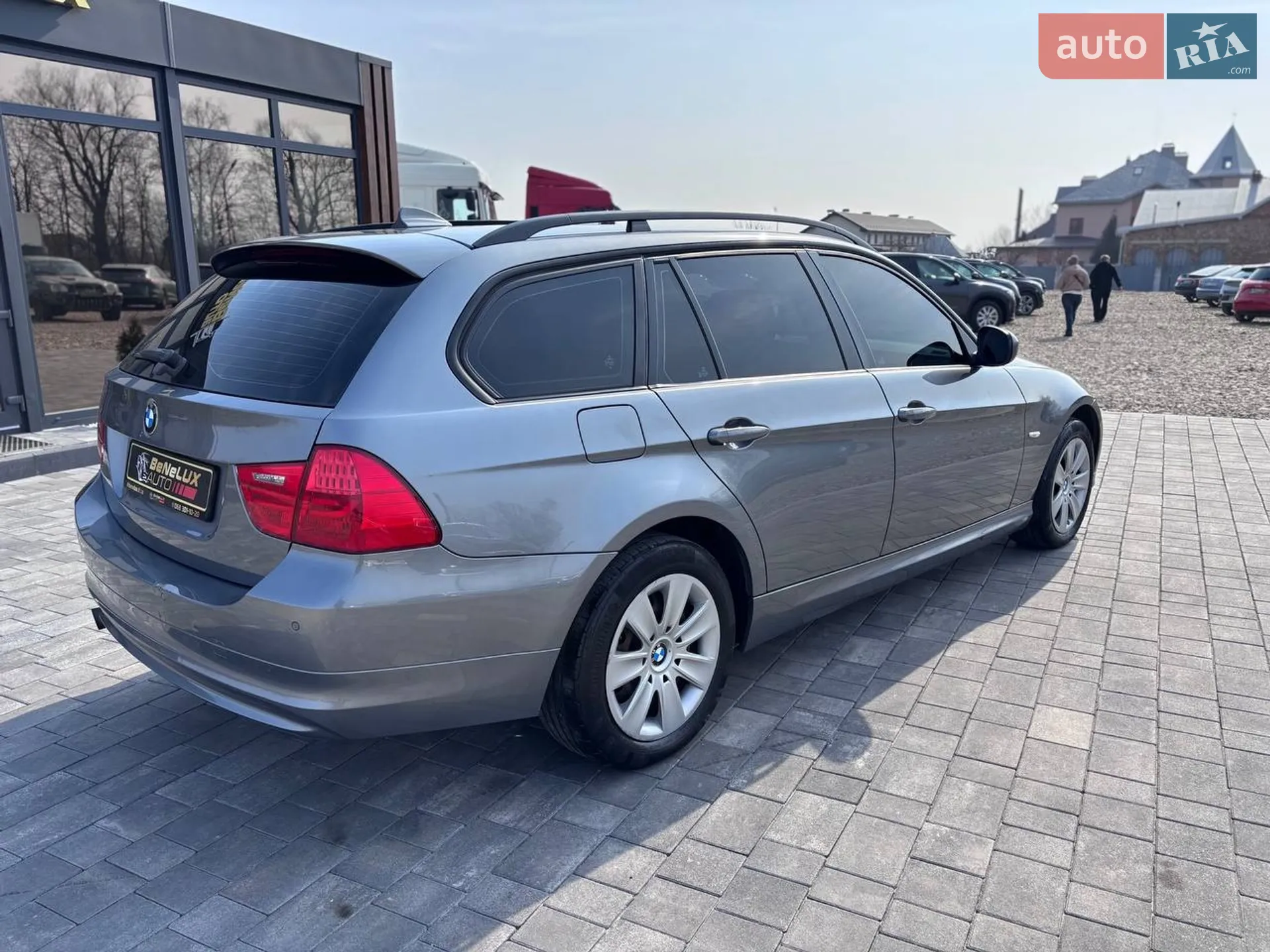 2010 BMW 3er - мініатюра 8