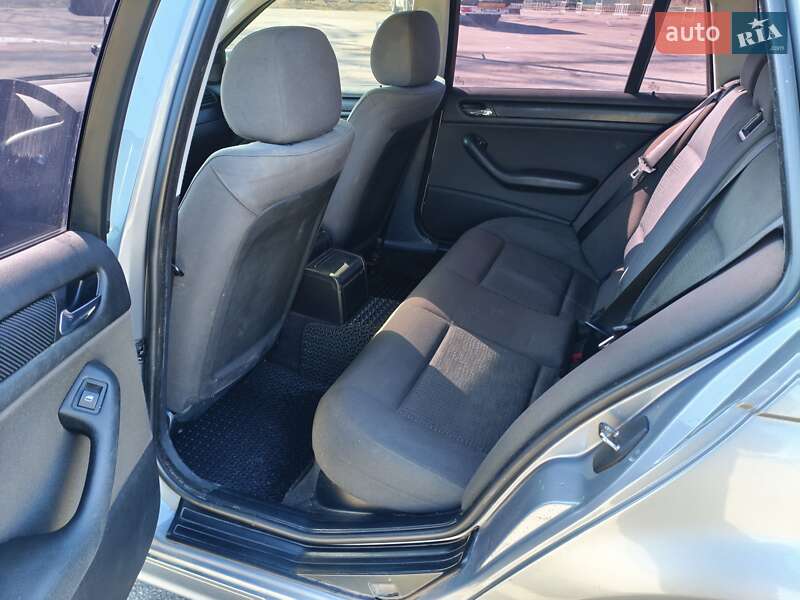 Универсал BMW 3 Series 2003 в Змиеве