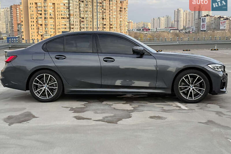 Седан BMW 3 Series 2021 в Львове