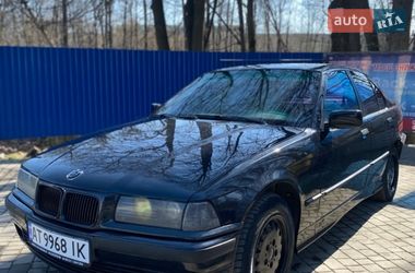 Седан BMW 3 Series 1992 в Долині