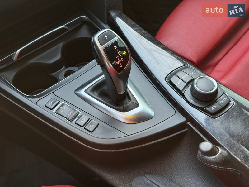 Седан BMW 3 Series 2015 в Києві