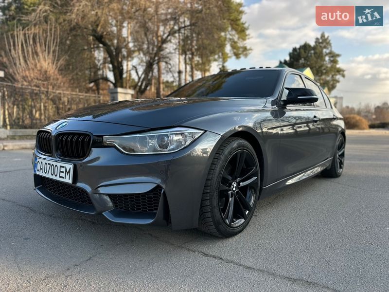 Седан BMW 3 Series 2012 в Умані