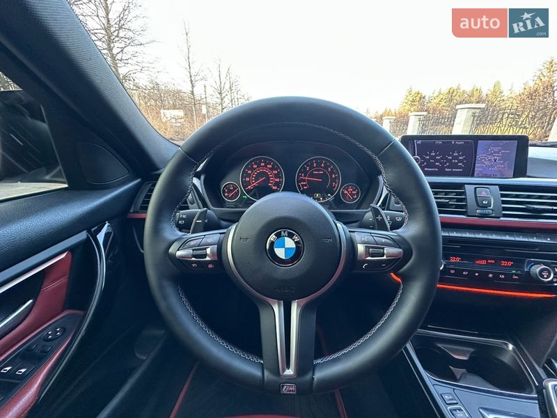 Седан BMW 3 Series 2012 в Умані