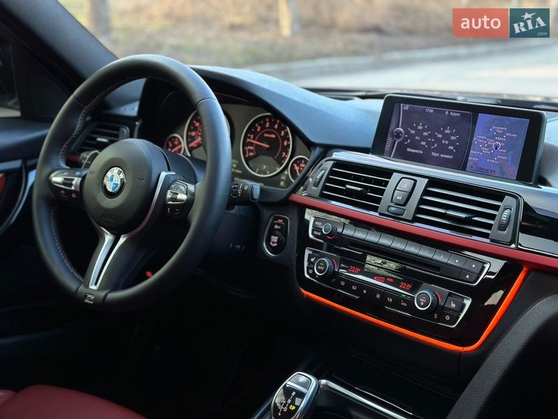 Седан BMW 3 Series 2012 в Умані