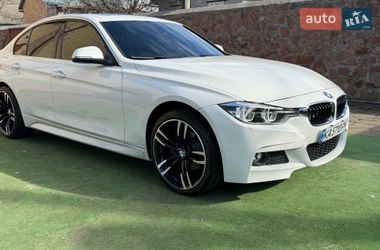 Седан BMW 3 Series 2017 в Киеве