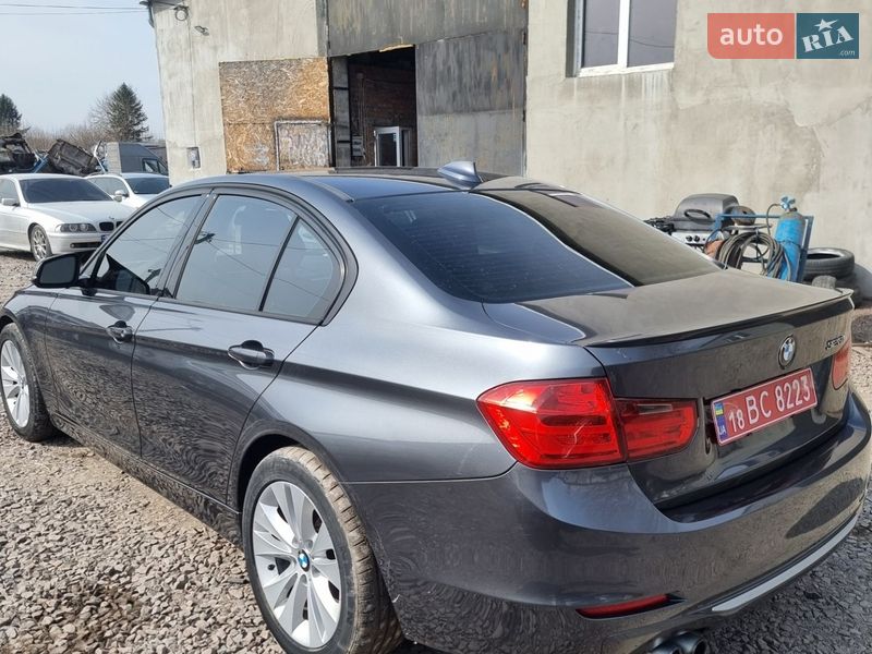 Седан BMW 3 Series 2013 в Кременце