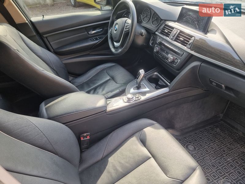 Седан BMW 3 Series 2013 в Кременце