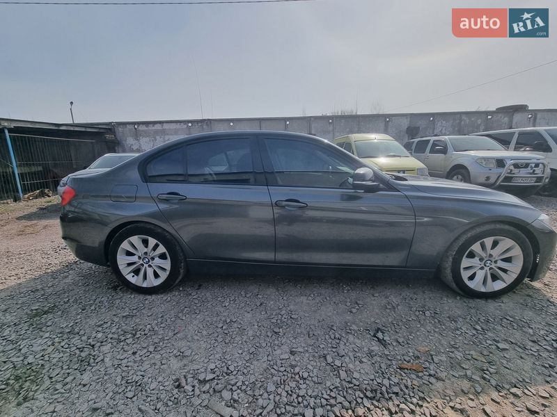 Седан BMW 3 Series 2013 в Кременце