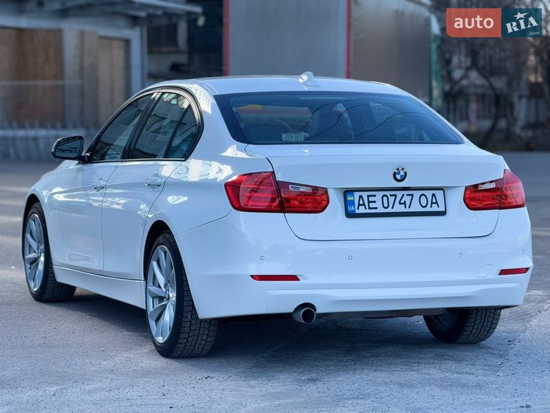 Седан BMW 3 Series 2015 в Днепре
