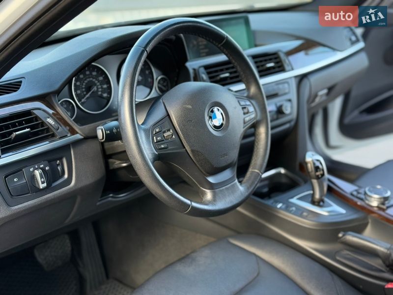 Седан BMW 3 Series 2015 в Днепре