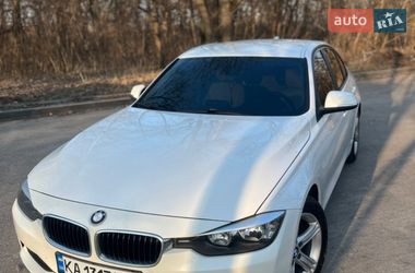 Седан BMW 3 Series 2015 в Киеве